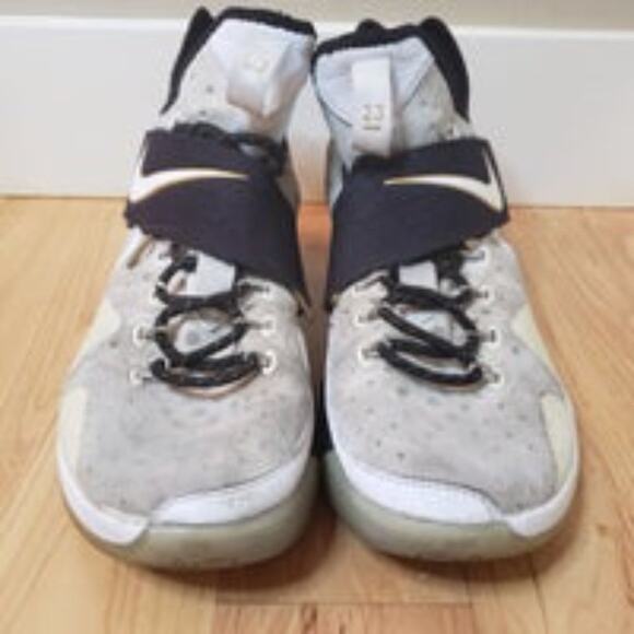 Nike LeBron XIV 860634-100 Sneakers Mens 14 High Top Leather BHM Basketball Y2K - Picture 11 of 16